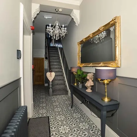 Westbourne Apartment Scarborough