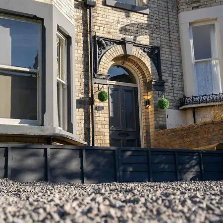 Westbourne * Scarborough