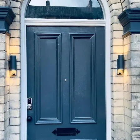 Westbourne * Scarborough