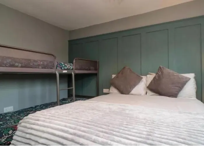 Westbourne * Scarborough